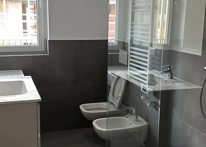 Casa Canova - With Free Garage Апартаменты *