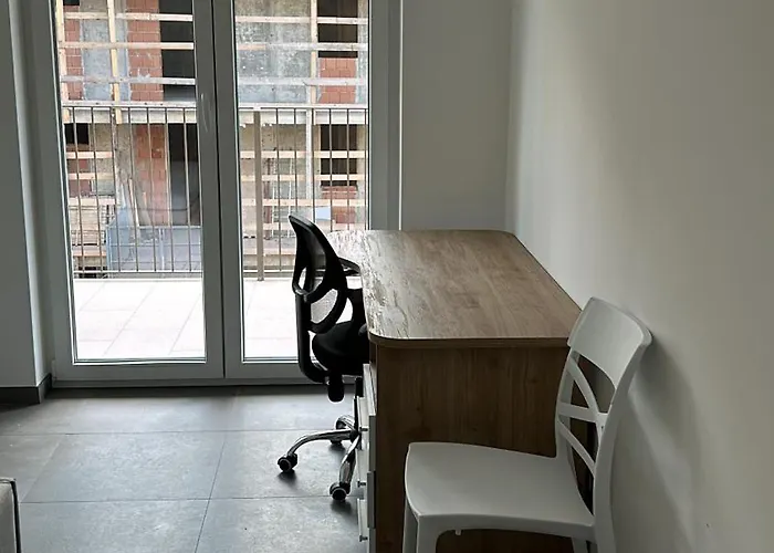 Casa Canova - With Free Garage Apartment